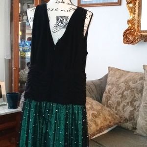 Elizabeth Howard dress